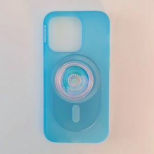 iPhone 14 Pro case Mag safe. With pop socket attachment
